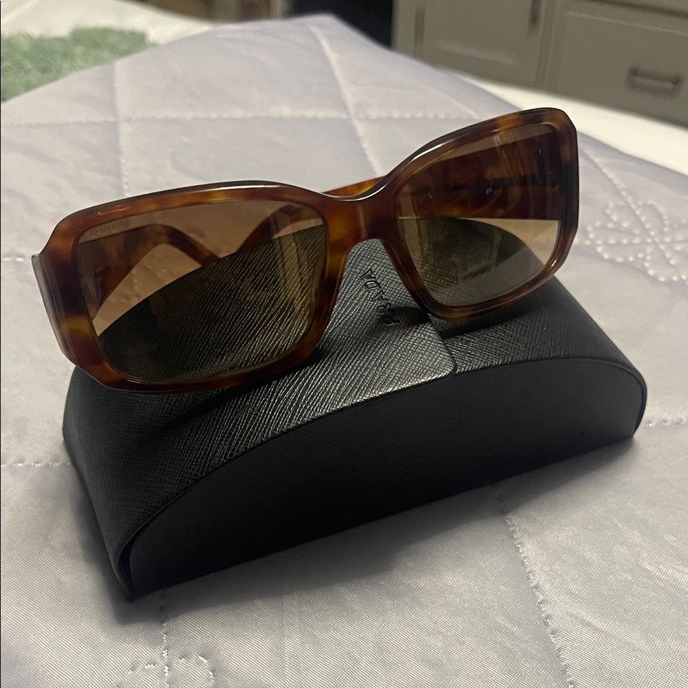 Sale!!! Prada Tortoise Shell Sunglasses with Black Case - excellent condition!